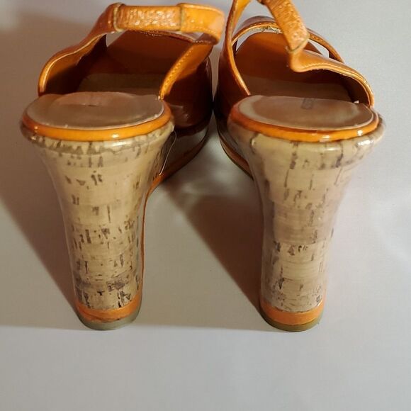 CLASSIFIED WOMEN"S WEDGE STYLE OPEN TOE SANDAL - Picture 8 of 16